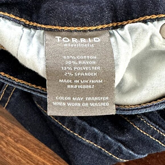 Torrid Jeans Women Size 12 TALL Medium Wash Super Soft Stretch Jeggings‎ Denim - Picture 3 of 4